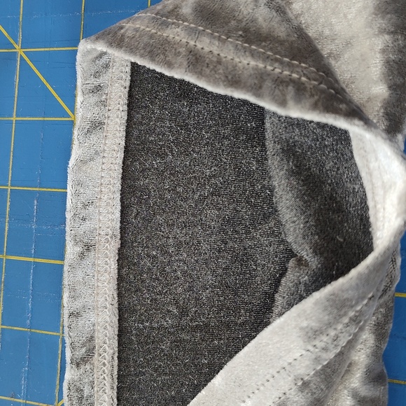 Silver Velvet Dust Pouch For Small Wallets Cardholders, Glasses Etc - Picture 3 of 4